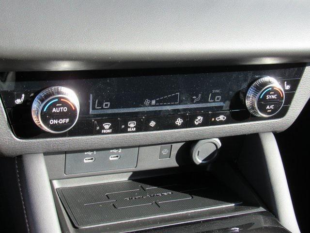 new 2025 Mitsubishi Outlander car, priced at $27,025