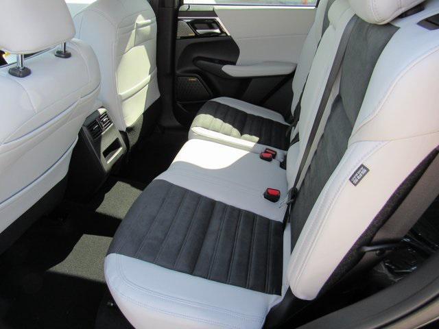 new 2025 Mitsubishi Outlander car, priced at $31,795