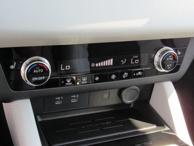 new 2025 Mitsubishi Outlander car, priced at $31,795
