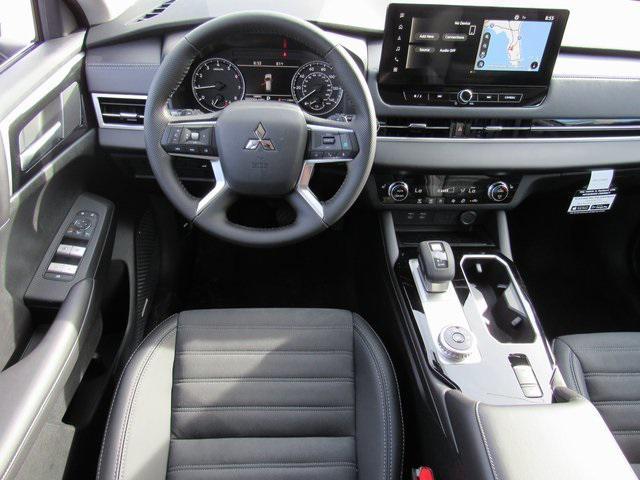 new 2025 Mitsubishi Outlander car, priced at $26,105