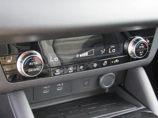 new 2025 Mitsubishi Outlander car, priced at $26,105