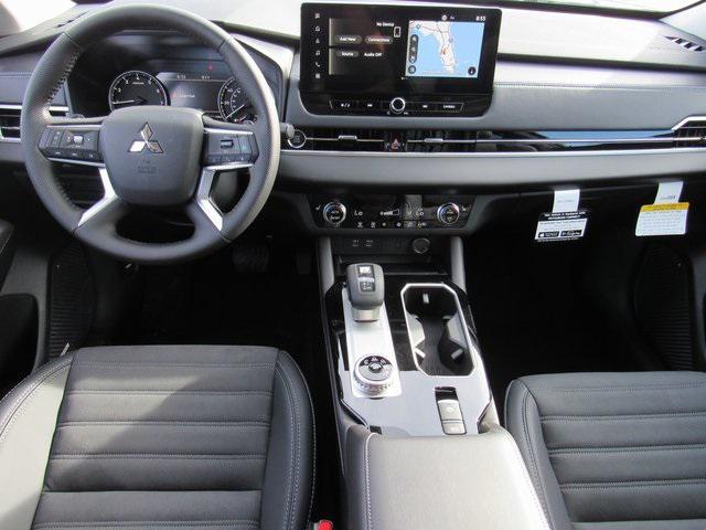 new 2025 Mitsubishi Outlander car, priced at $26,105