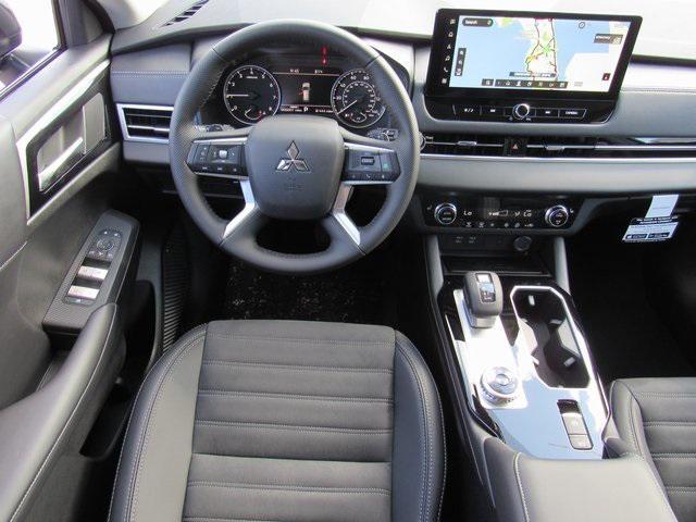 new 2025 Mitsubishi Outlander car, priced at $25,205