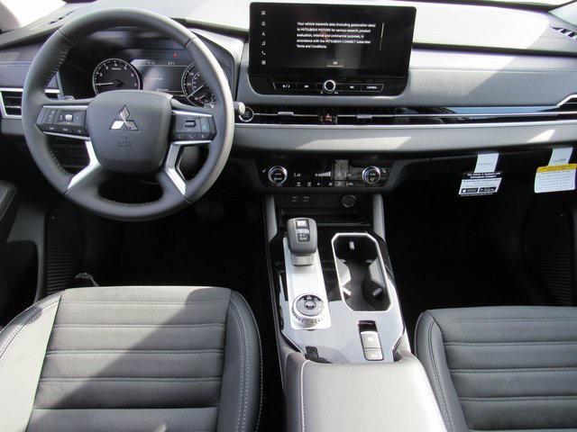 new 2025 Mitsubishi Outlander car, priced at $26,105