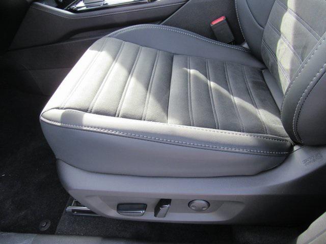 new 2025 Mitsubishi Outlander car, priced at $26,105