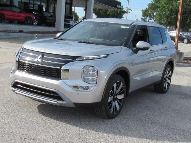 new 2025 Mitsubishi Outlander car, priced at $26,105
