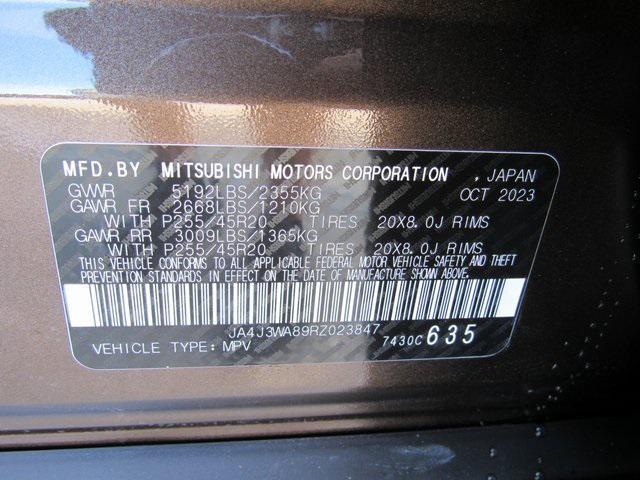 new 2024 Mitsubishi Outlander car, priced at $31,210
