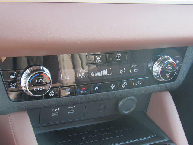 new 2025 Mitsubishi Outlander car, priced at $35,240
