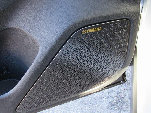 new 2025 Mitsubishi Outlander car, priced at $32,040