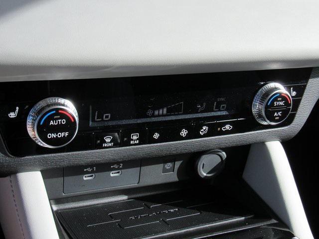 new 2025 Mitsubishi Outlander car, priced at $32,040