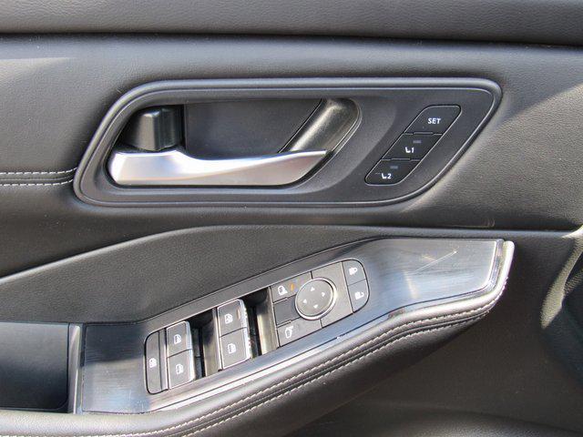 used 2024 Nissan Rogue car, priced at $25,651