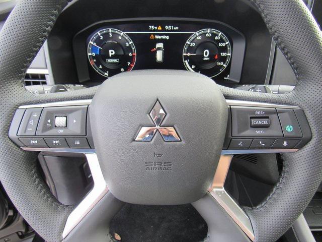 new 2024 Mitsubishi Outlander car, priced at $26,955