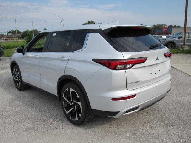 new 2024 Mitsubishi Outlander car, priced at $27,130