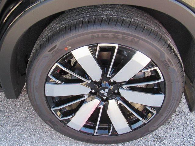 new 2025 Mitsubishi Outlander car, priced at $25,785