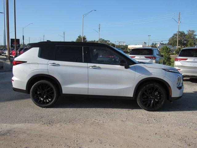 new 2024 Mitsubishi Outlander car, priced at $30,700