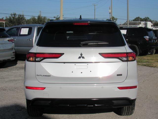 new 2024 Mitsubishi Outlander car, priced at $30,700