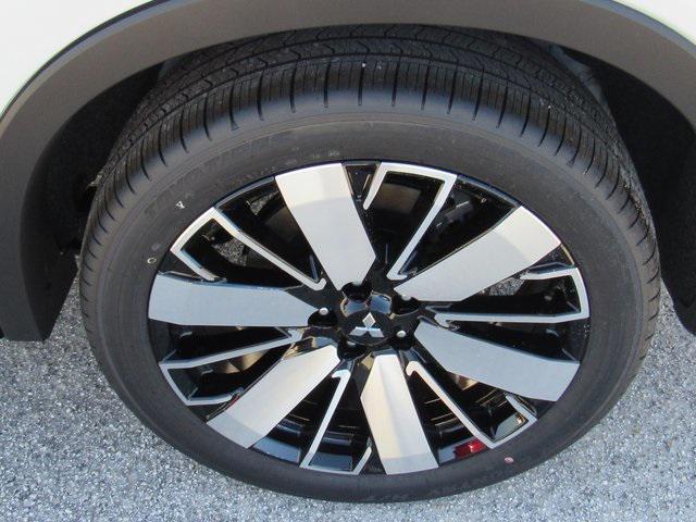 new 2025 Mitsubishi Outlander car, priced at $31,745