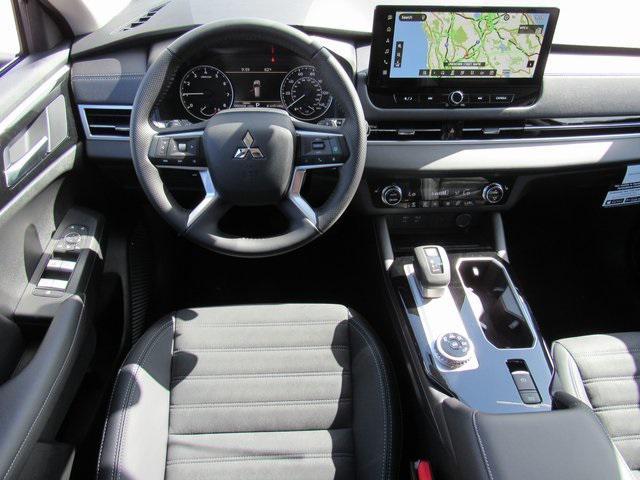 new 2025 Mitsubishi Outlander car, priced at $25,190