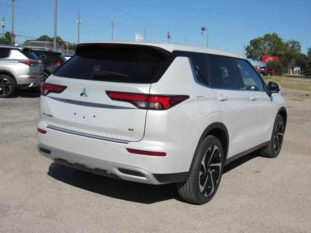 new 2024 Mitsubishi Outlander car, priced at $27,135