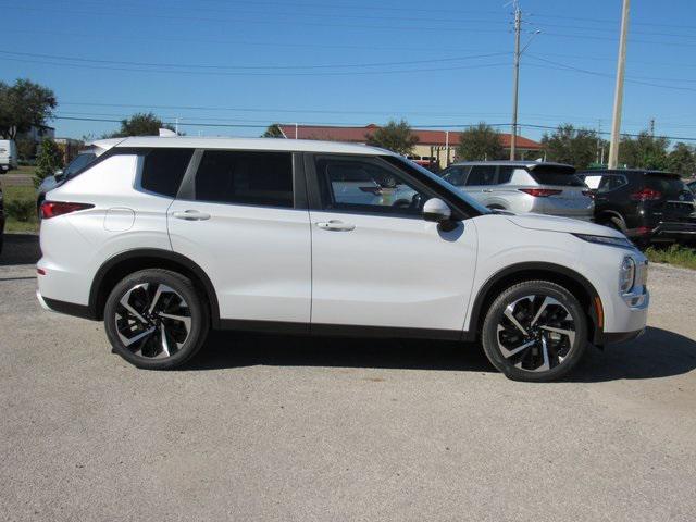 new 2024 Mitsubishi Outlander car, priced at $27,135