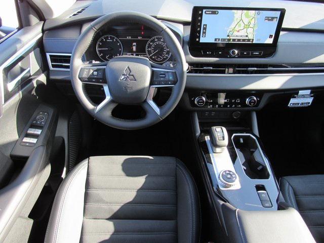 new 2025 Mitsubishi Outlander car, priced at $26,105