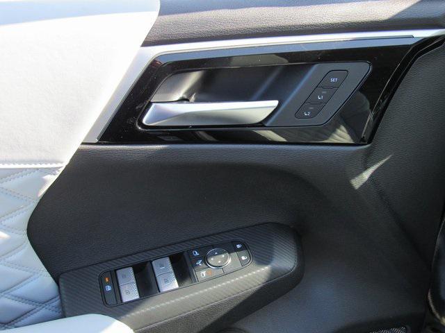 new 2025 Mitsubishi Outlander PHEV car, priced at $42,480