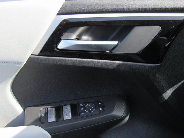 new 2025 Mitsubishi Outlander car, priced at $26,105