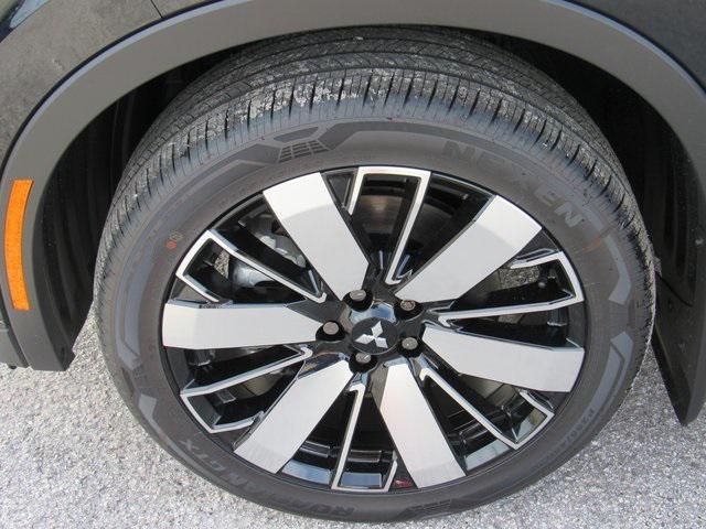 new 2025 Mitsubishi Outlander car, priced at $26,495