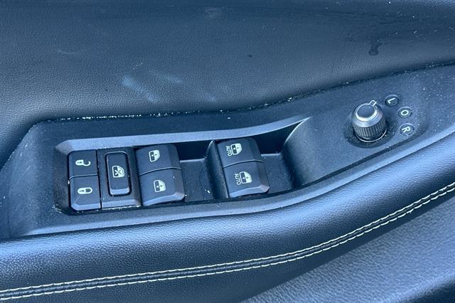 used 2023 Jeep Grand Cherokee 4xe car, priced at $25,754