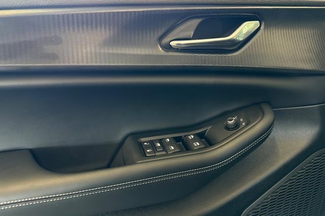 new 2025 Jeep Grand Cherokee car, priced at $42,225