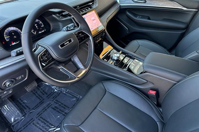 new 2025 Jeep Grand Cherokee L car, priced at $59,262