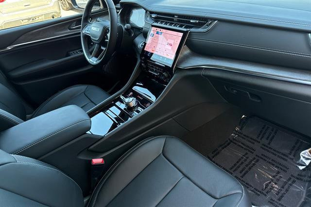 new 2025 Jeep Grand Cherokee L car, priced at $59,262