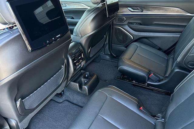 new 2025 Jeep Grand Cherokee L car, priced at $59,262