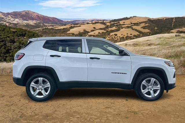 new 2024 Jeep Compass car, priced at $23,995