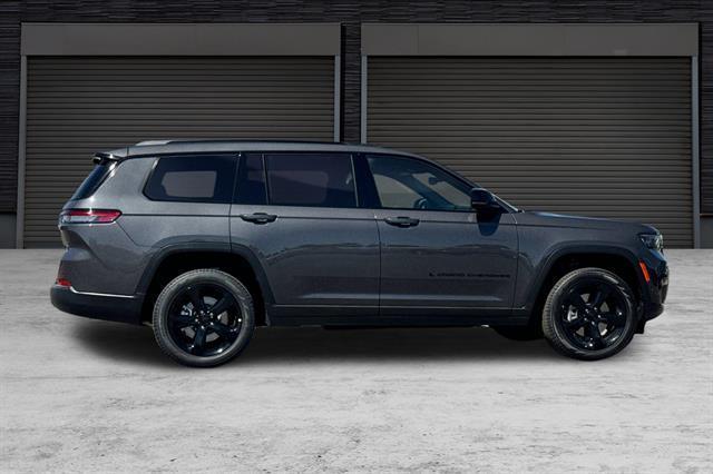 new 2025 Jeep Grand Cherokee L car, priced at $55,682