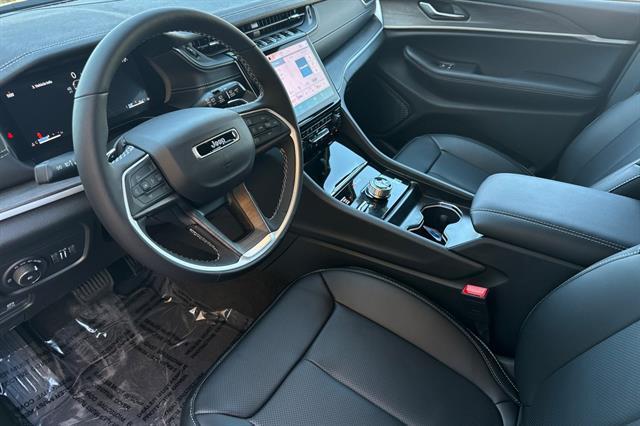 new 2025 Jeep Grand Cherokee L car, priced at $55,682