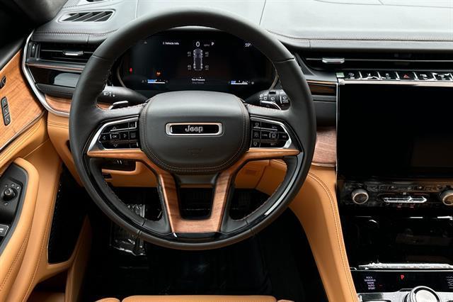 new 2025 Jeep Grand Cherokee car, priced at $63,184
