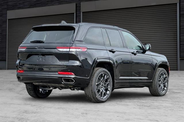new 2025 Jeep Grand Cherokee car, priced at $63,184