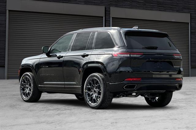 new 2025 Jeep Grand Cherokee car, priced at $63,184