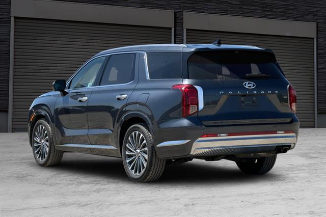 used 2024 Hyundai Palisade car, priced at $38,391
