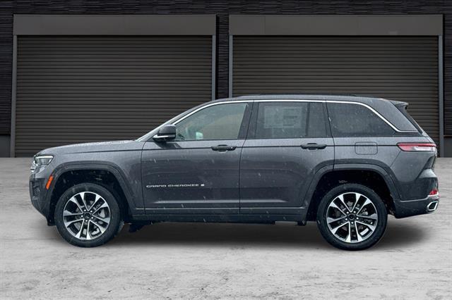 new 2025 Jeep Grand Cherokee car