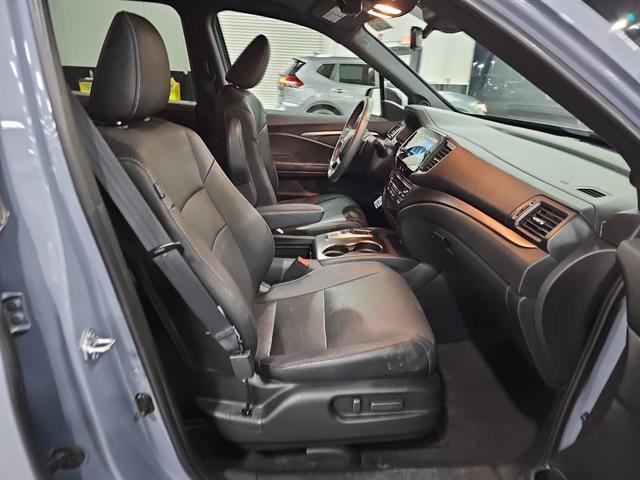 used 2022 Honda Passport car, priced at $32,491