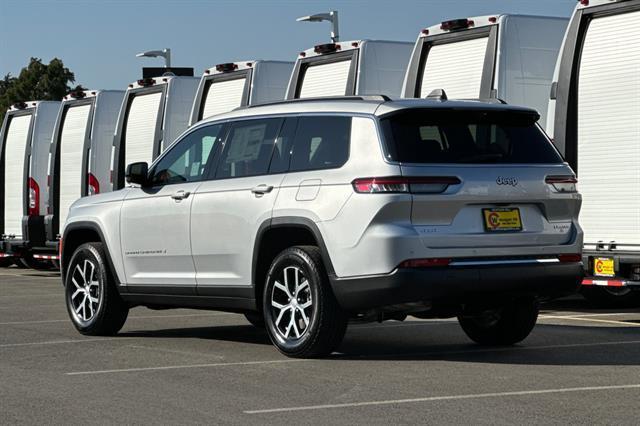 new 2025 Jeep Grand Cherokee L car, priced at $53,782