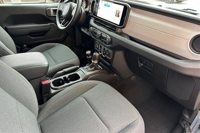 new 2026 Jeep Wrangler car, priced at $39,475