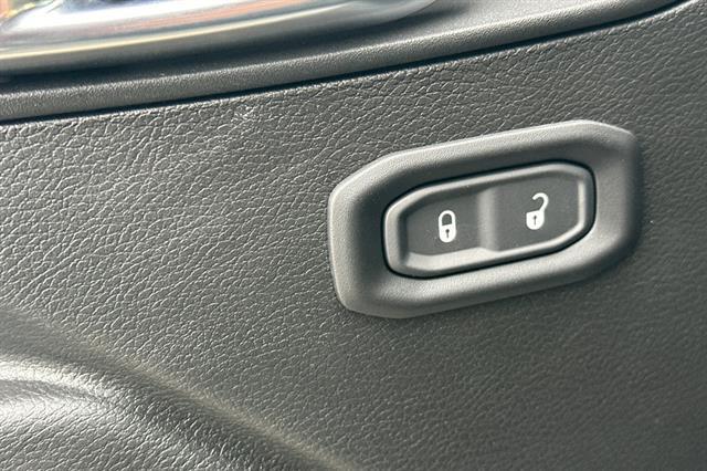 new 2026 Jeep Wrangler car, priced at $39,475