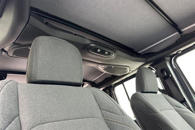 new 2026 Jeep Wrangler car, priced at $39,475