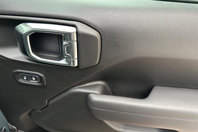 new 2026 Jeep Wrangler car, priced at $39,475