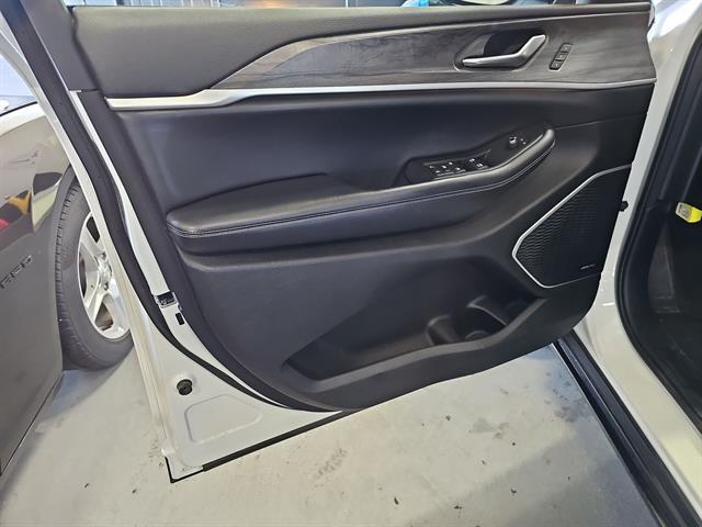 used 2022 Jeep Grand Cherokee L car, priced at $29,891