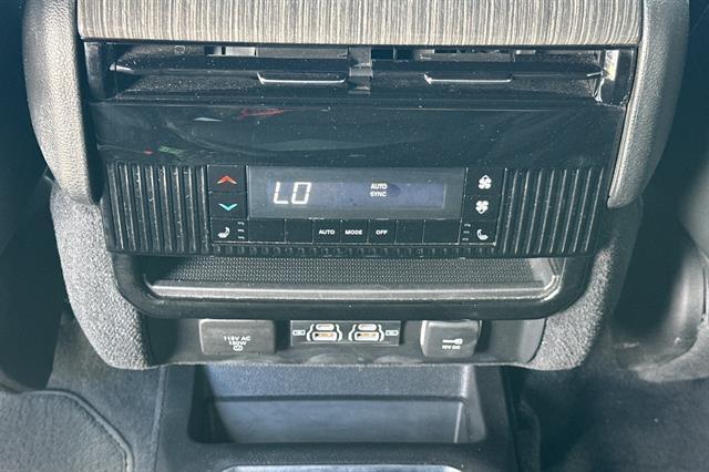 used 2022 Jeep Wagoneer car, priced at $36,887