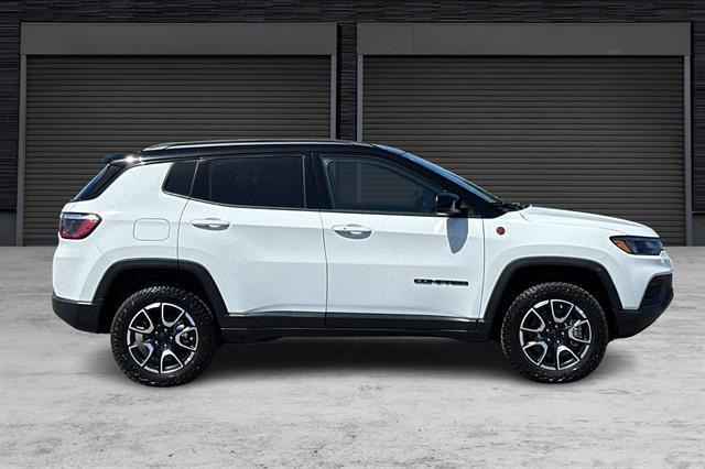 new 2024 Jeep Compass car, priced at $33,340